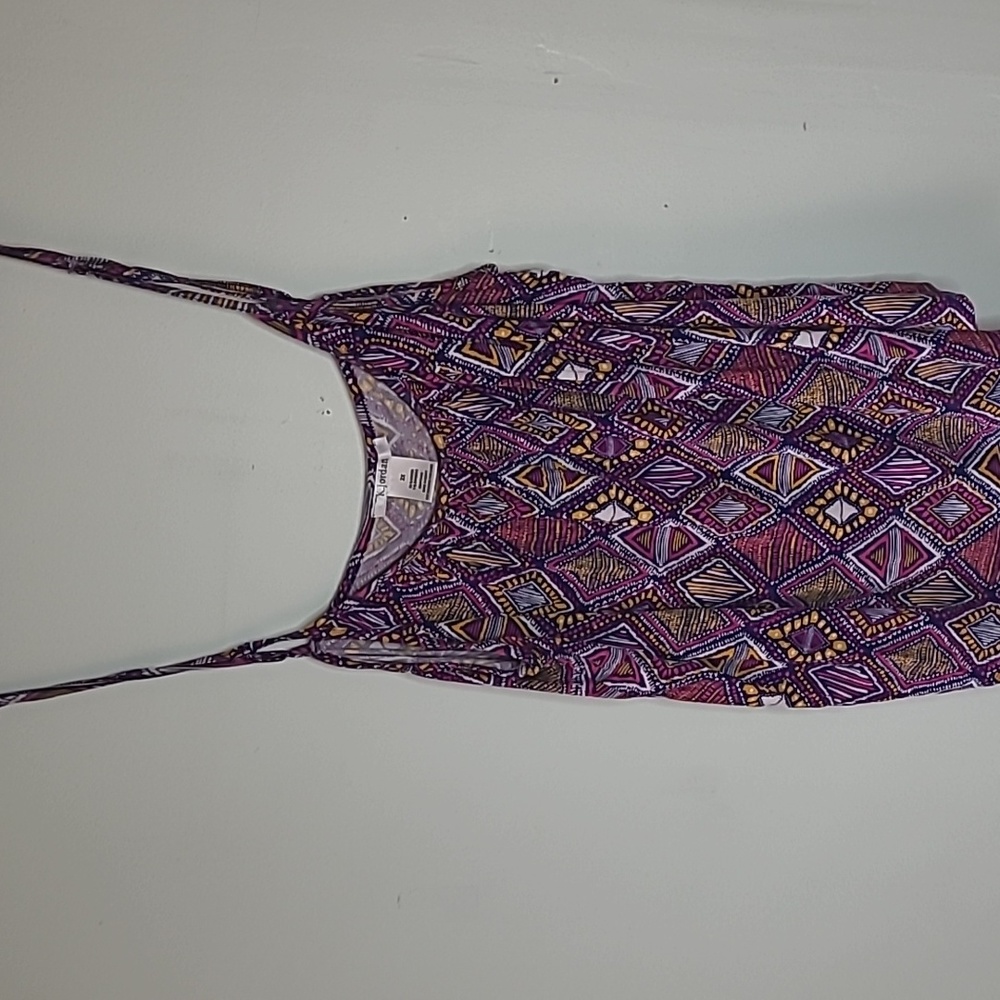 2x K.Jordan Tank Top multicolored design EUC NWOT 95%Rayon 5% Spandex